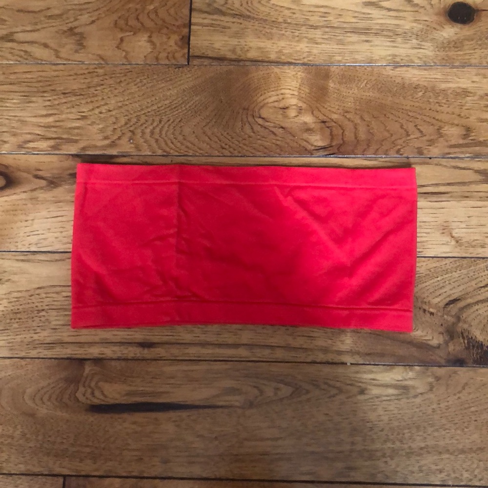 Red bandeau